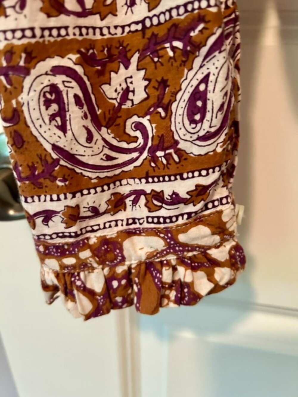 Festival Goers: Beautiful Love the Label Batik Pintuck Top M - Picture 6 of 8